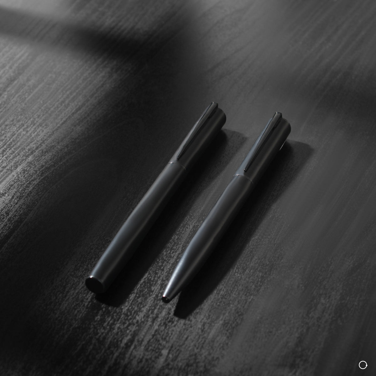 TRIO ACE Pen Set (Silver Ink)