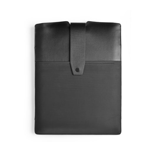 black laptop sleeve