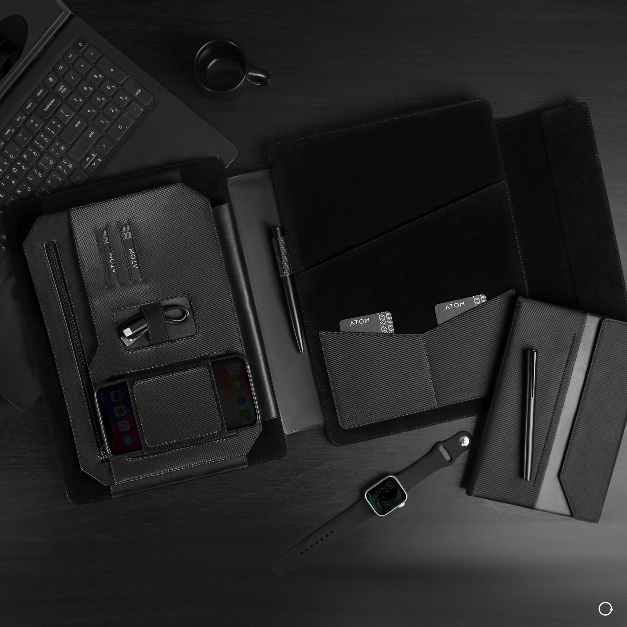 slim laptop sleeve /black pen set/black notebook