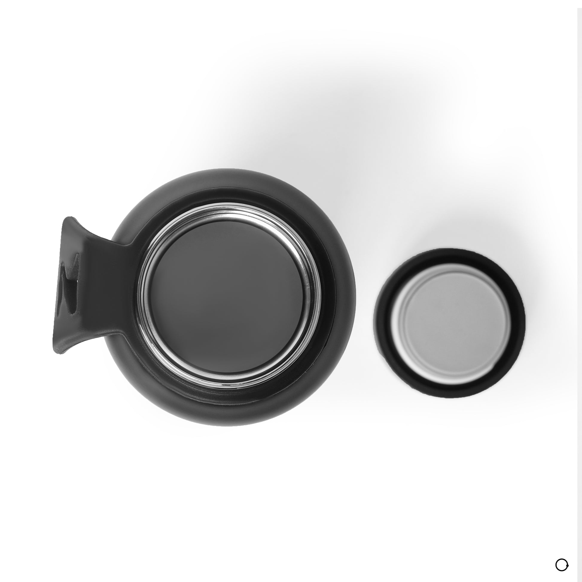 Designed with a double-walled vacuum