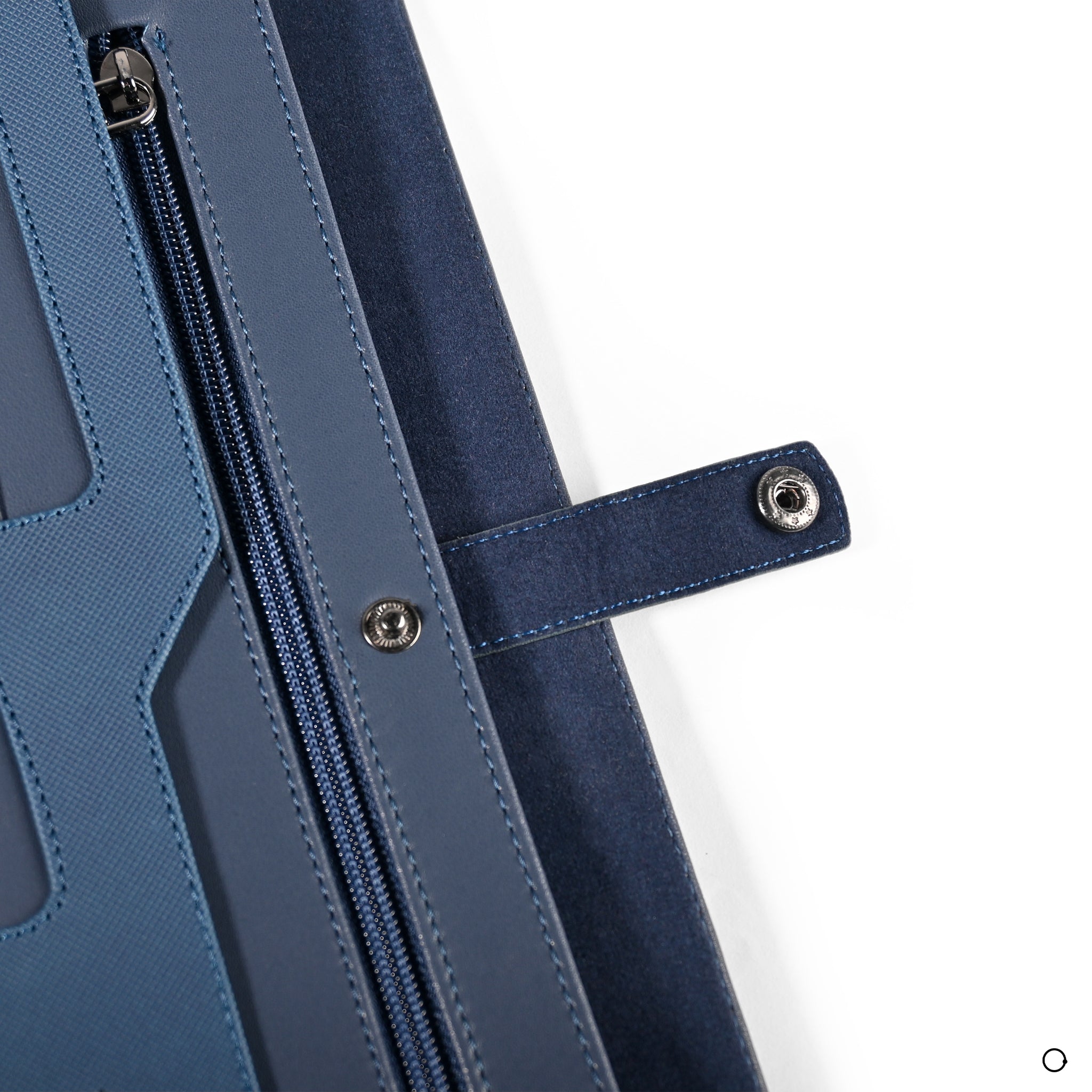 Navy slim laptop sleeve