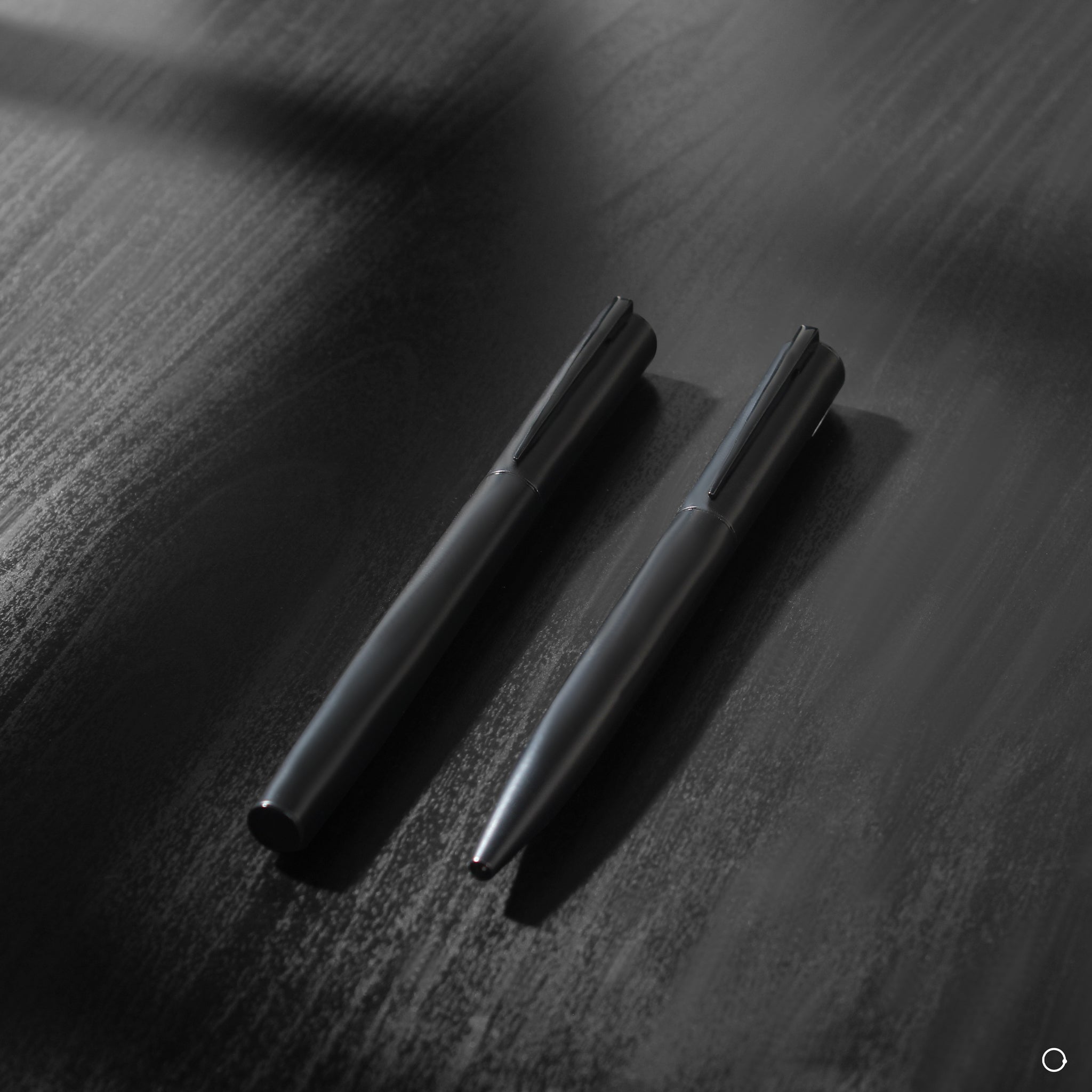 TRIO ACE Pen Set (Silver Ink)