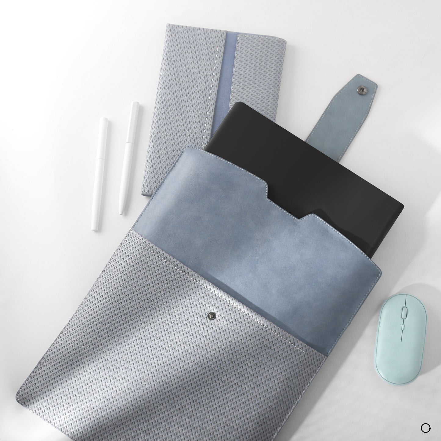 Matching office tools for a stylish desk
