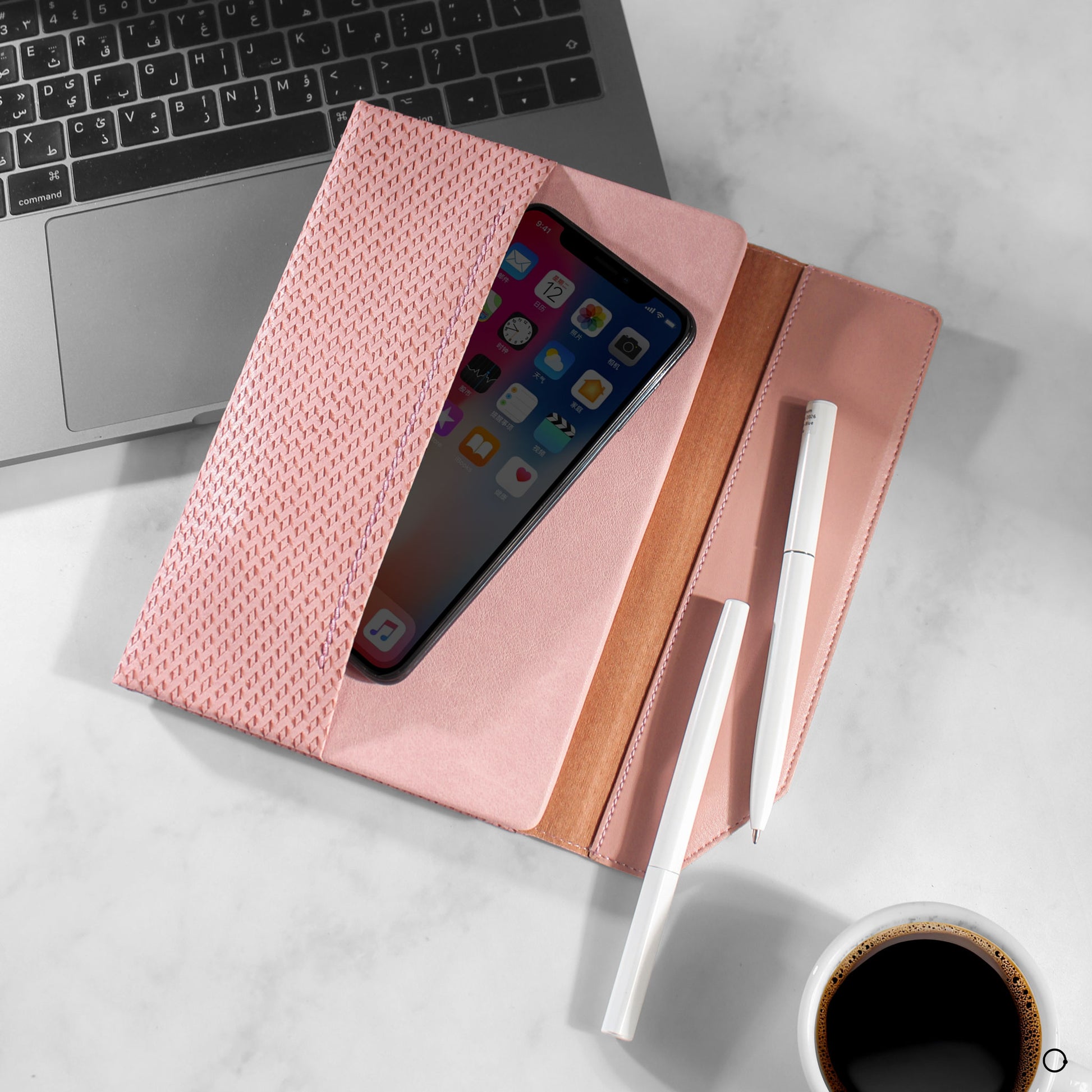 Blushy Pro notebook & White Pen Set 