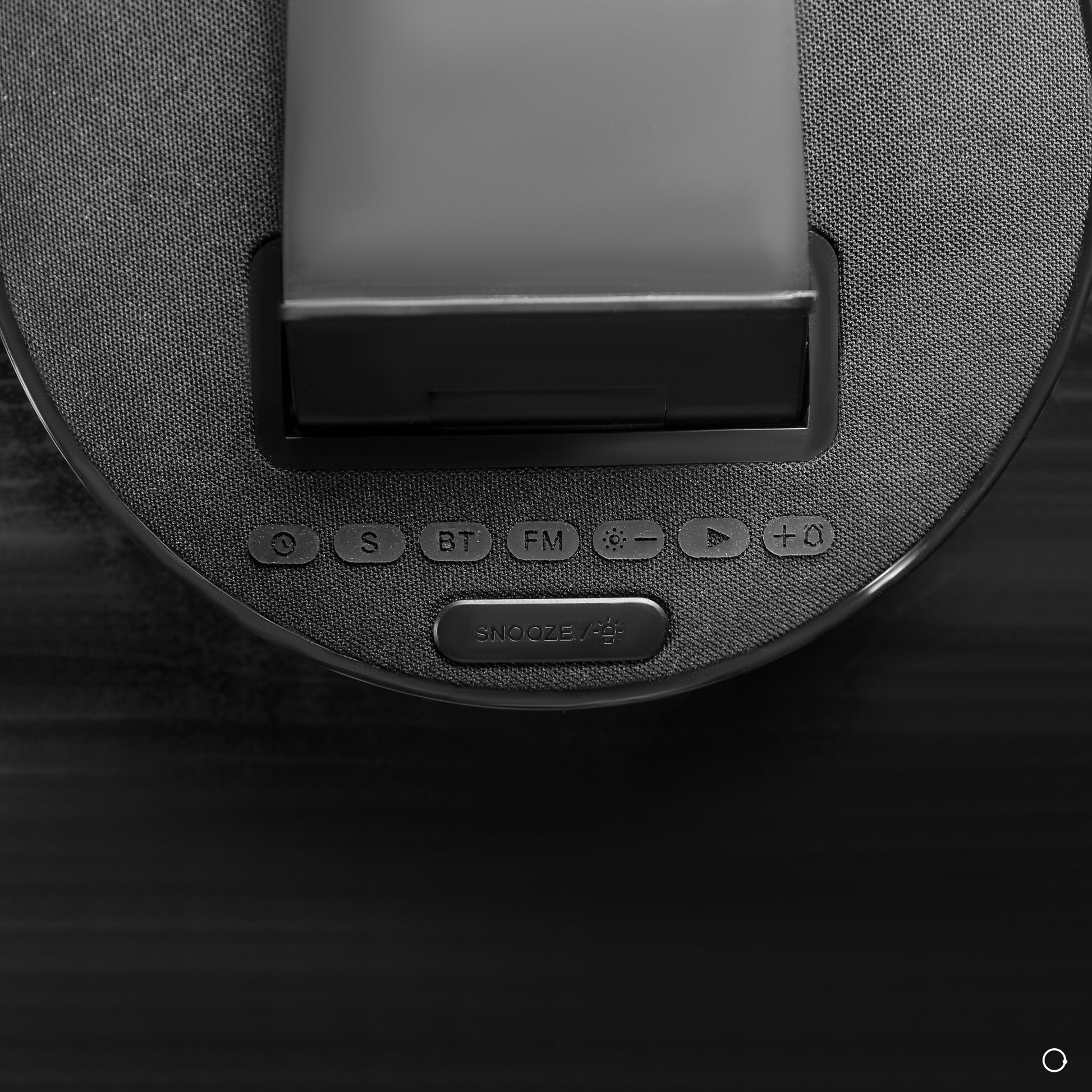 wireless charger with speaker