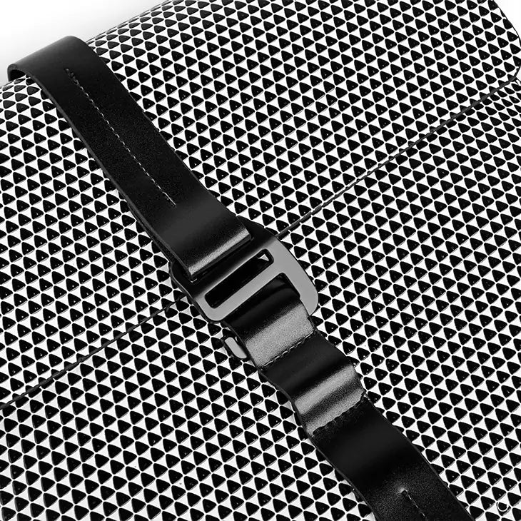 Laptop sleeve with Buckle closure