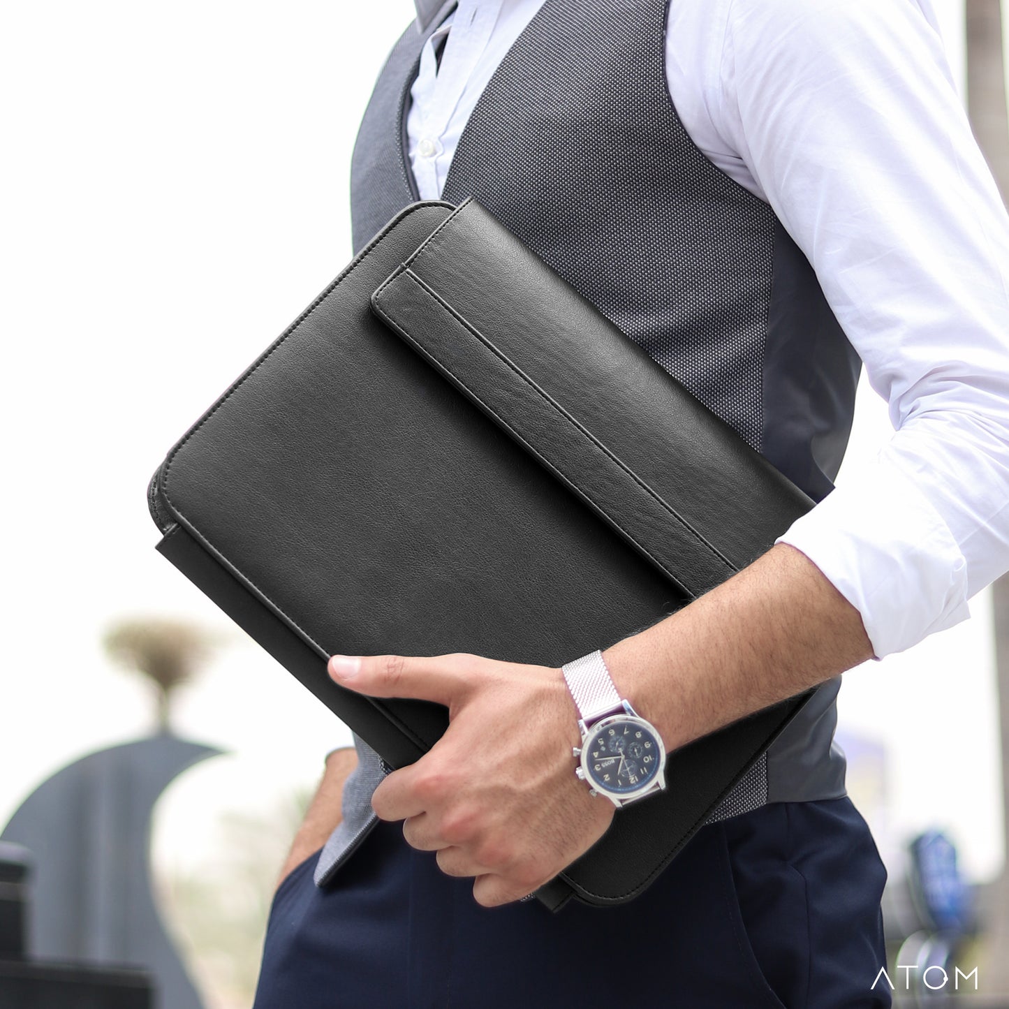 Productive laptop sleeve