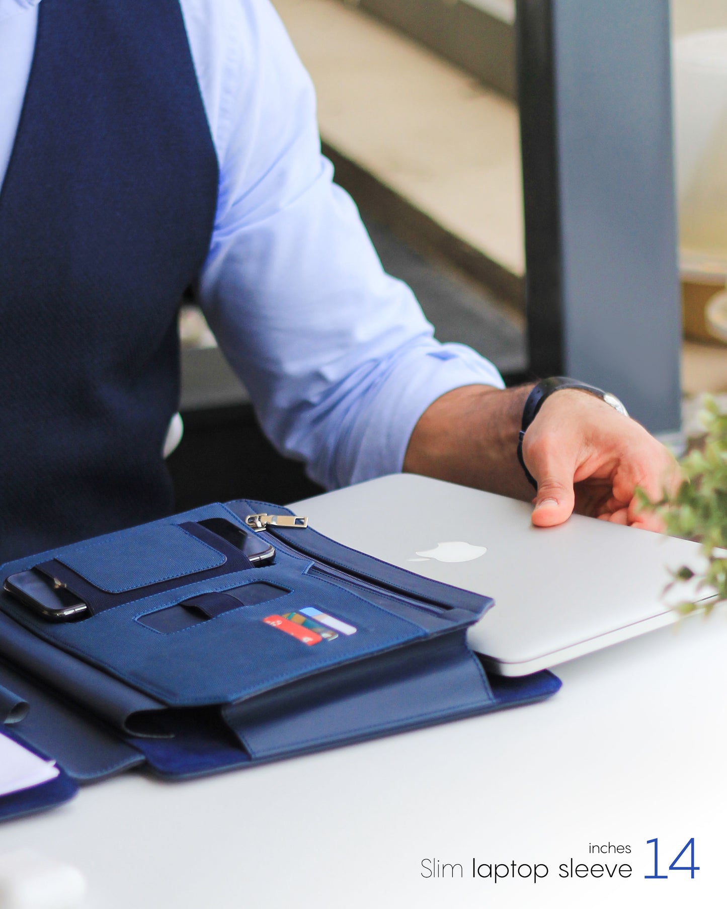 Navy slim laptop sleeve