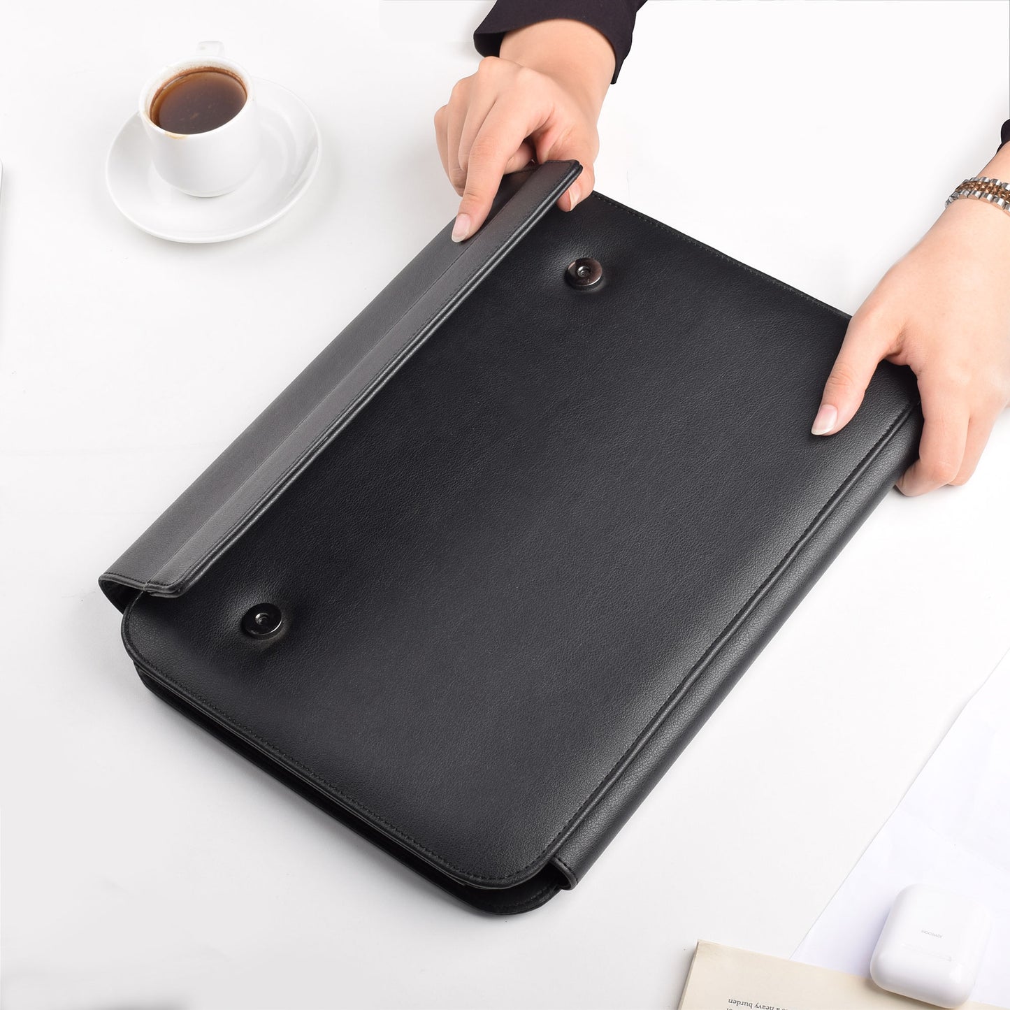 Productive laptop sleeve